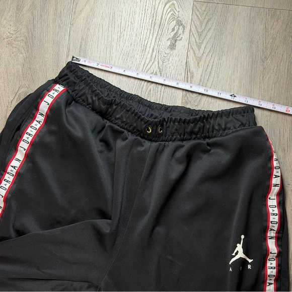 Jordan Track Pants Mens XL Black Tape Side Stripe Joggers Cuffed AQ2696-010 - Picture 11 of 12